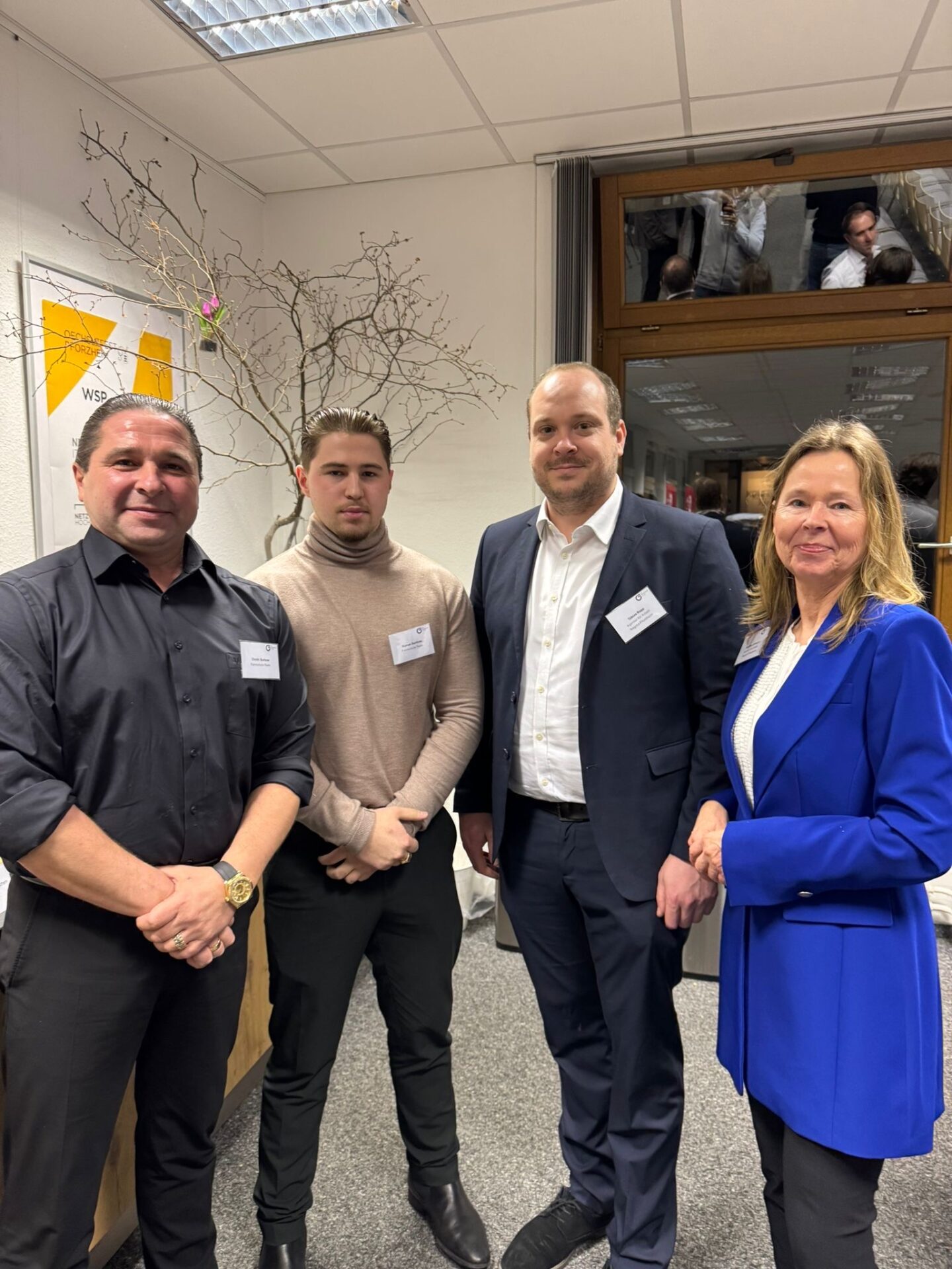 72B669AF 1C23 4D3E 89A7 59E074F066D5