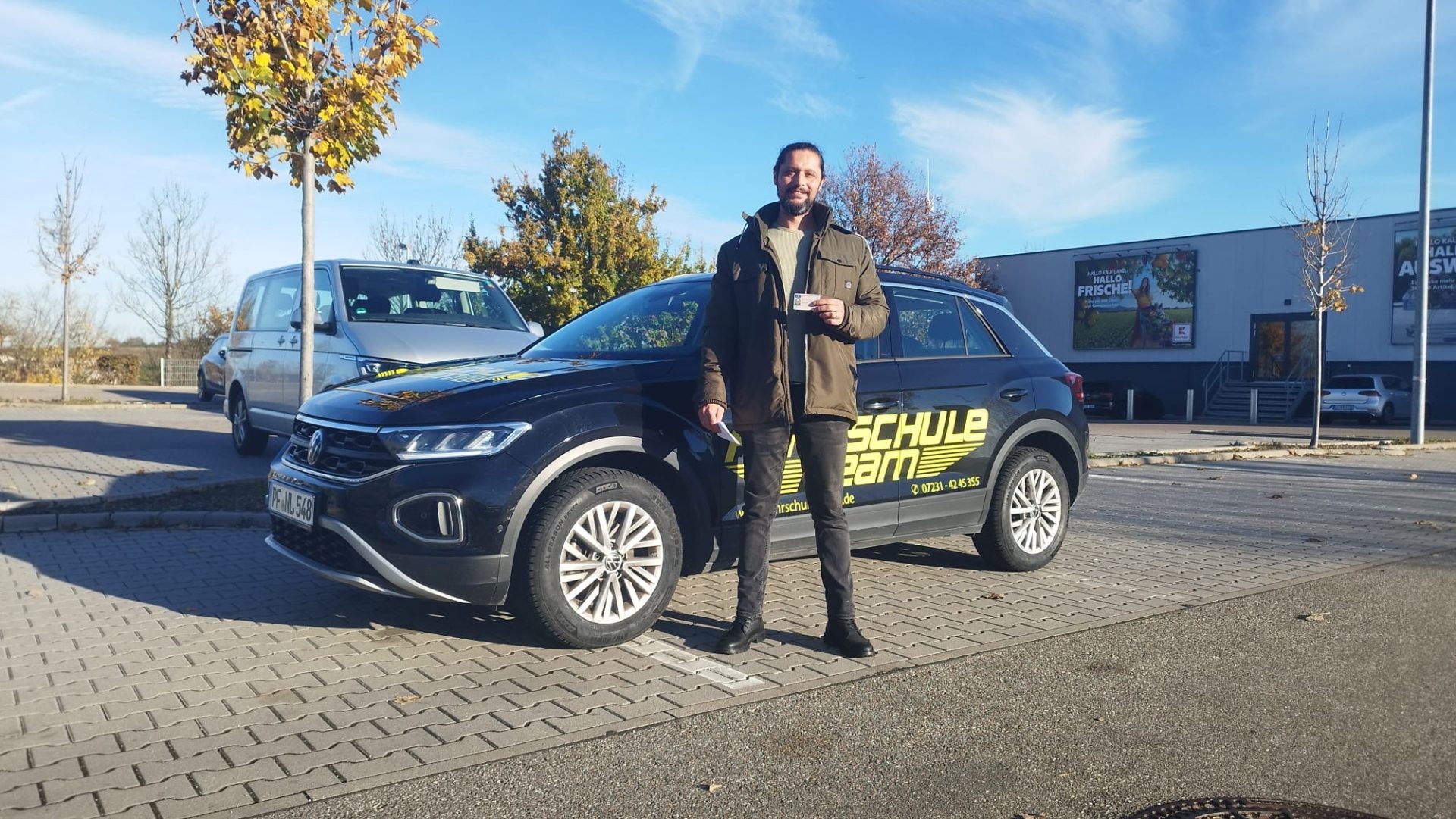 Ae2b2318 fbdf 4044 881b b7196a015fa8