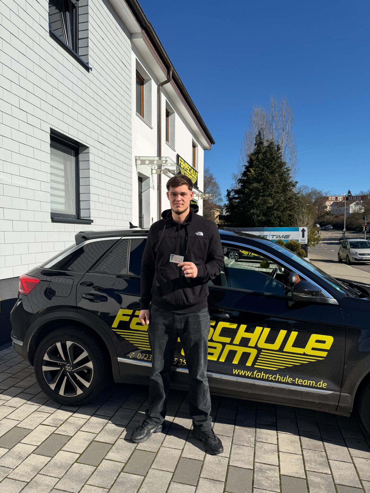 C450a752 d547 485d 80e3 a92e02382301