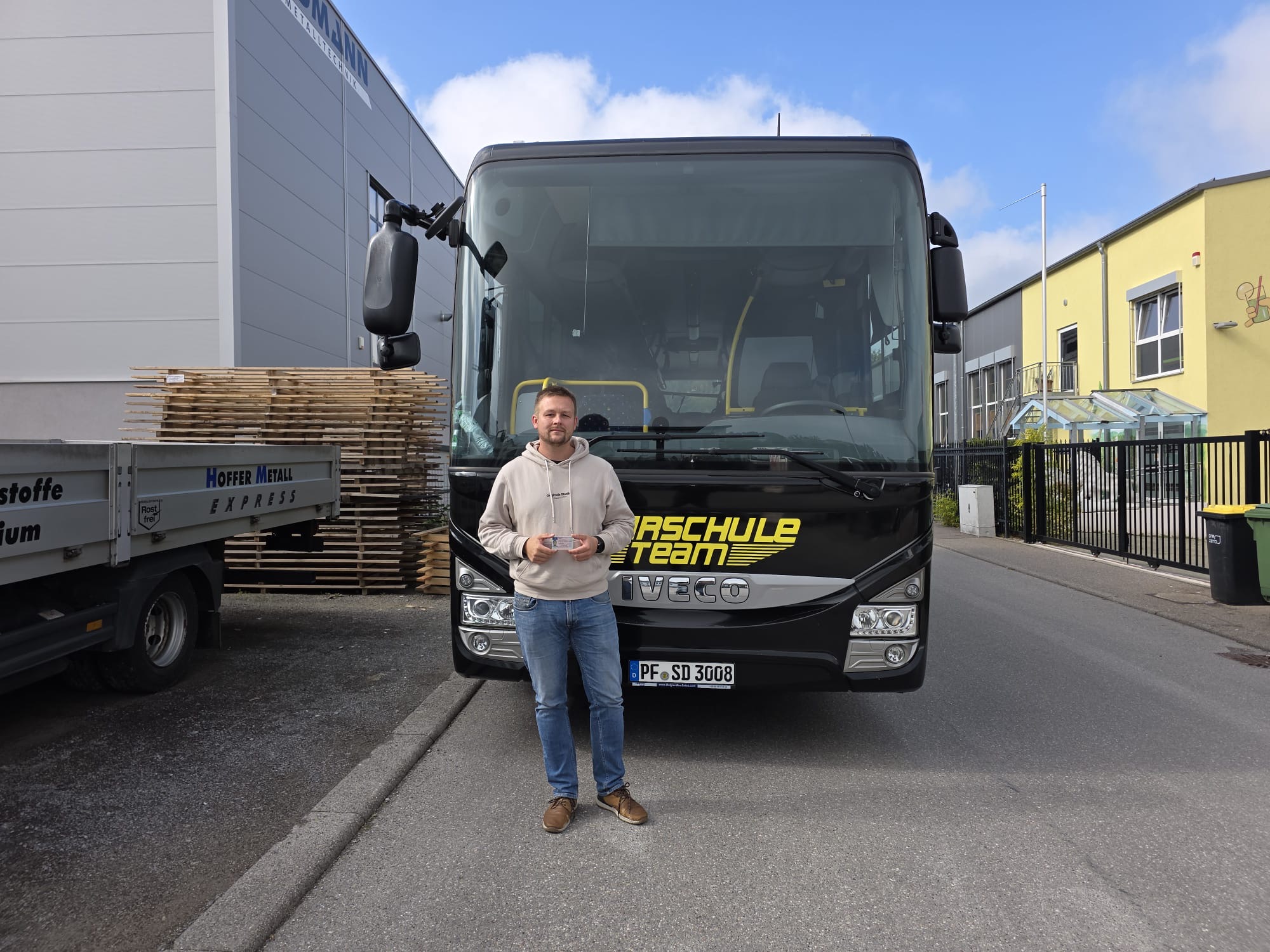 F16a7071 a587 4587 97e8 737982d351fa